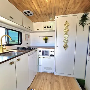 Campsite Camper Estatico Solo Para Alojar En El Frente Del Mar